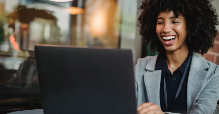 What are the best ways to personalize the digital workplace experience?